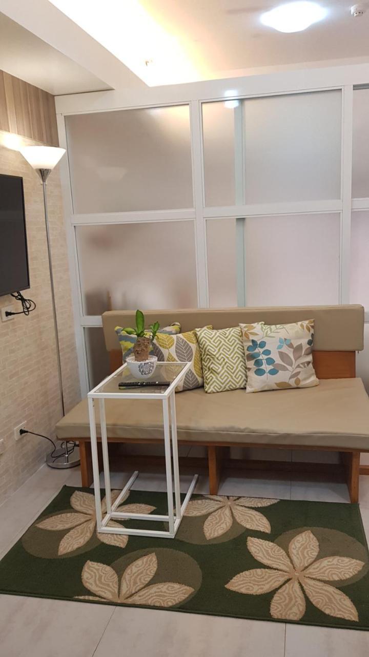 Cozy And Home Vacation Pad Tagaytay City ภายนอก รูปภาพ