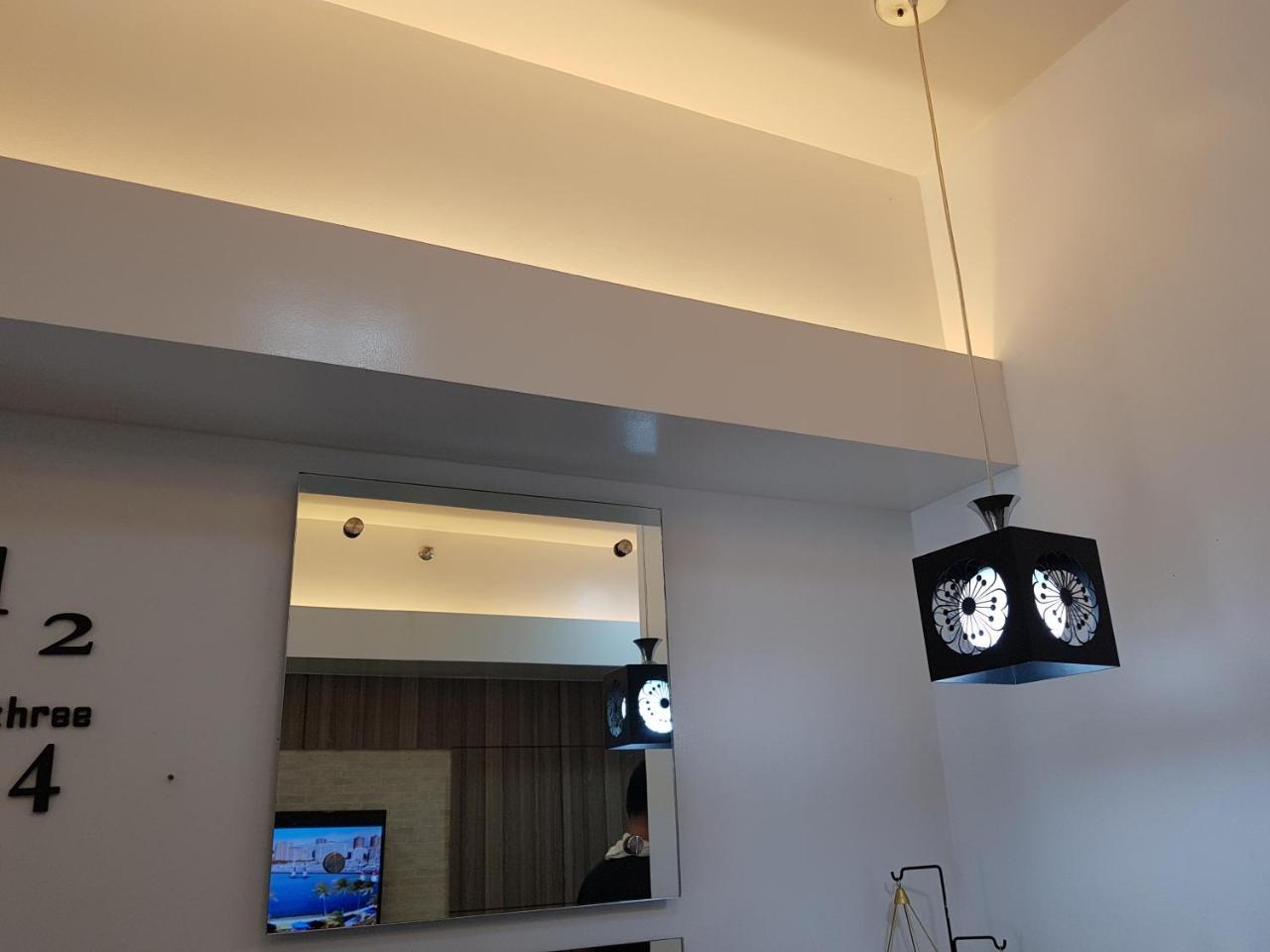 Cozy And Home Vacation Pad Tagaytay City ภายนอก รูปภาพ