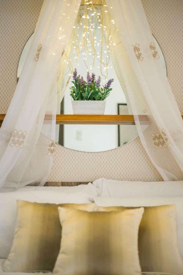 Cozy And Home Vacation Pad Tagaytay City ภายนอก รูปภาพ