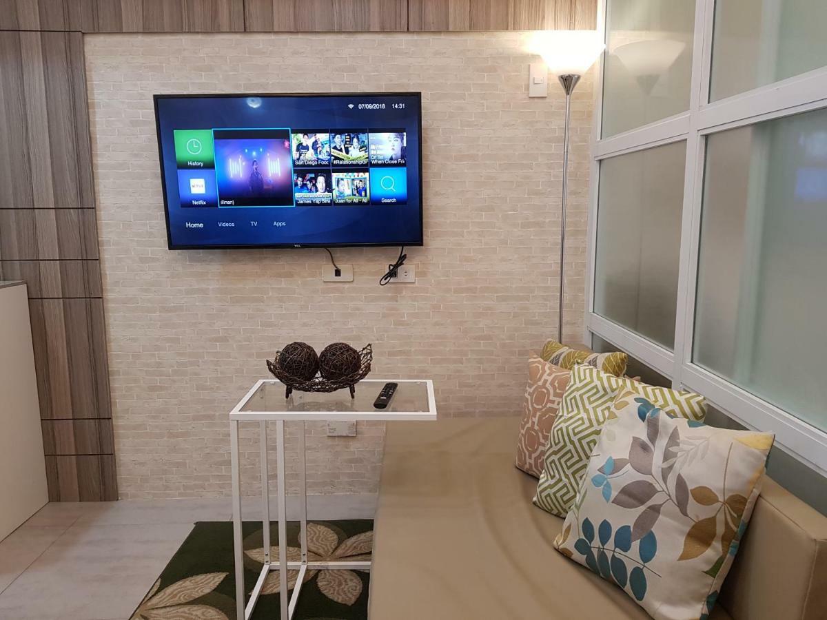 Cozy And Home Vacation Pad Tagaytay City ภายนอก รูปภาพ