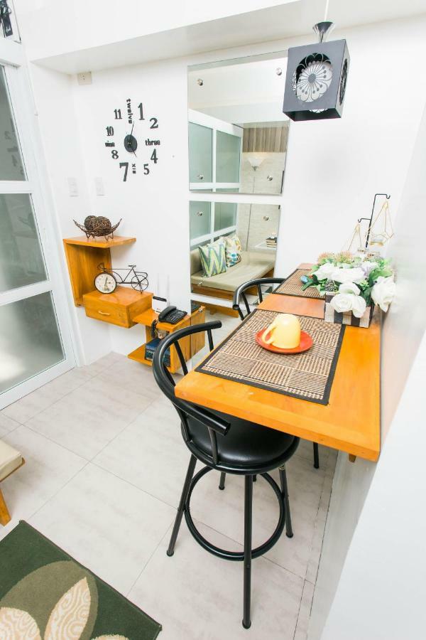 Cozy And Home Vacation Pad Tagaytay City ภายนอก รูปภาพ